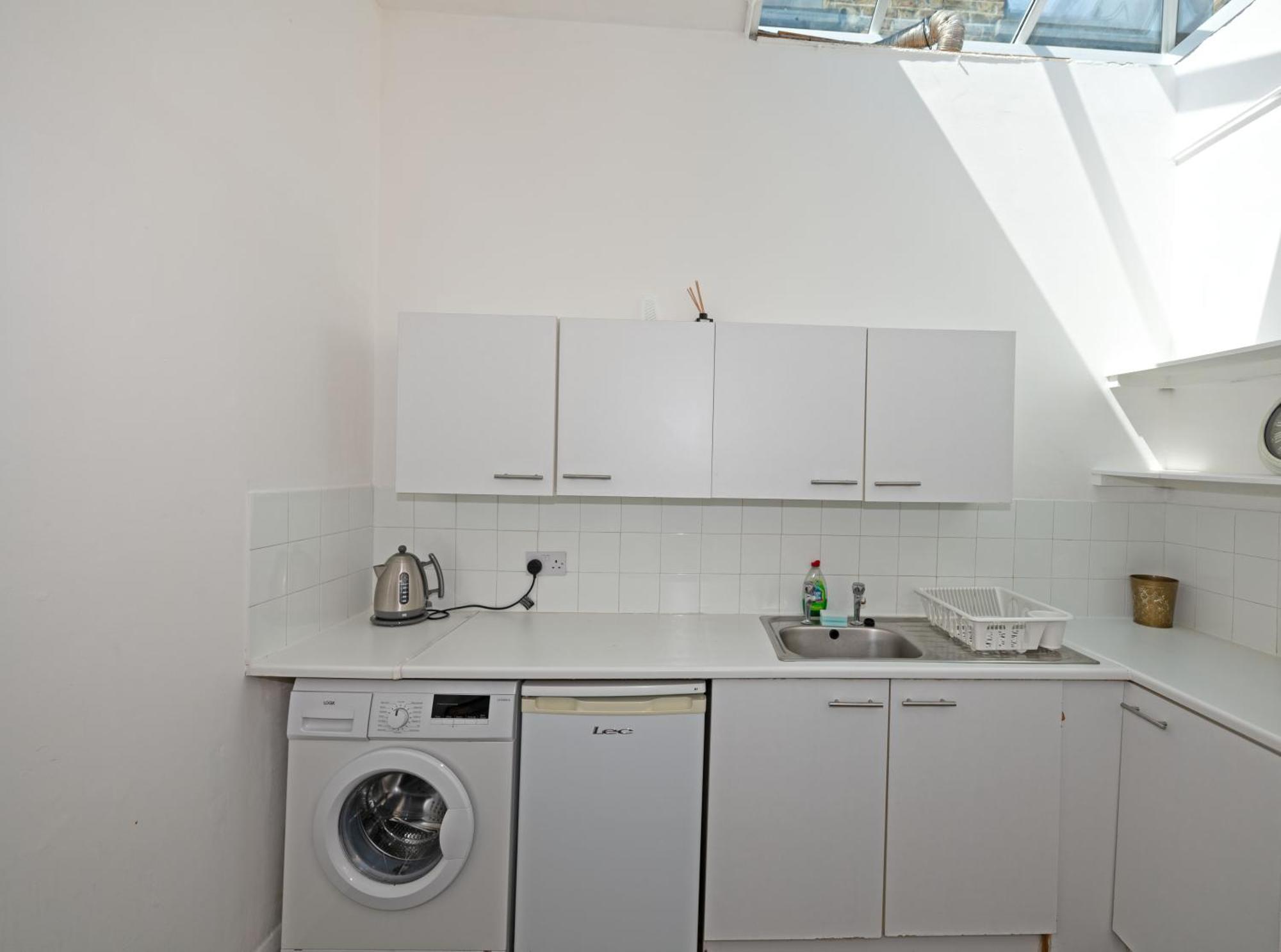 Flat In Clapham Budget Friendly Stay London Kültér fotó