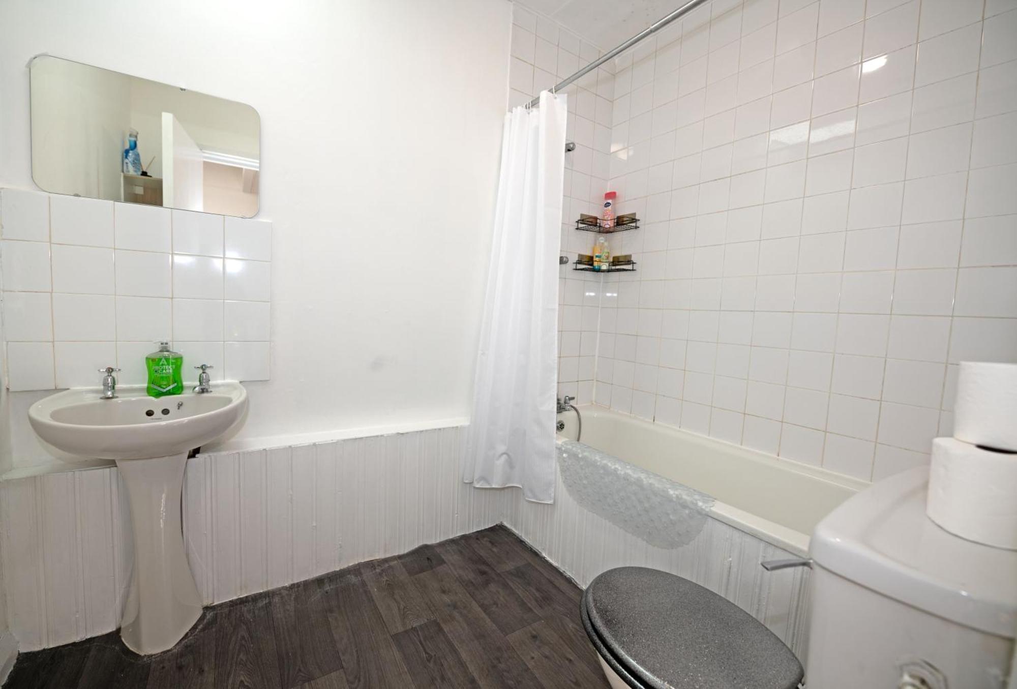 Flat In Clapham Budget Friendly Stay London Kültér fotó
